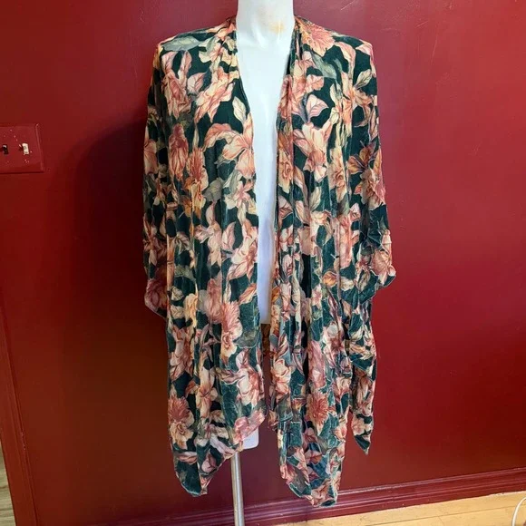 Torrid Burnout Velvet Kimono Green Pink Floral Open Front One Size Boho Hippie - Picture 2 of 4